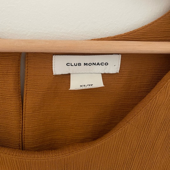 Club Monaco Textured Scoop Neck Top - XS - Picture 6 of 8